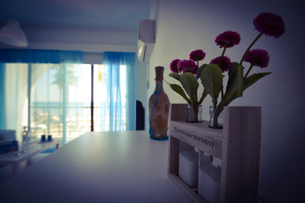 Krasas Beach Apartment Rentals Ларнака Номер фото